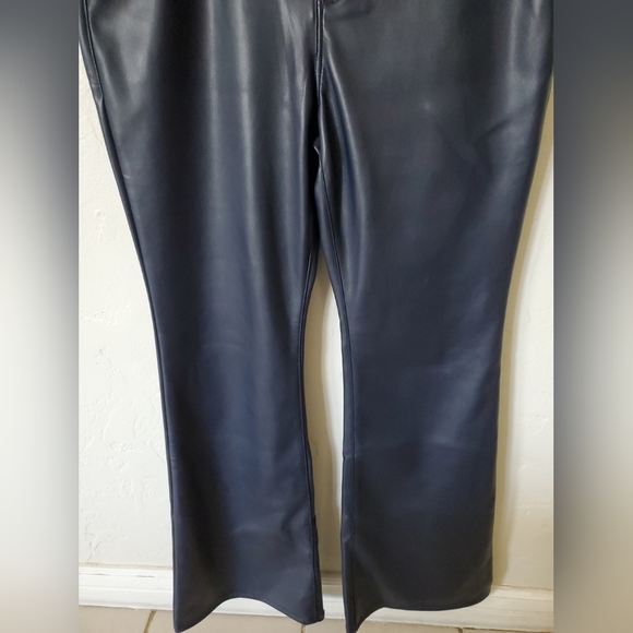 Good American Nevy Blue Flared Women's Pants - Picture 12 of 12